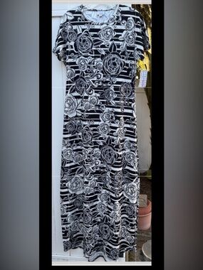 New LuLaRoe Black & White Floral Stripe Maxi Dress S